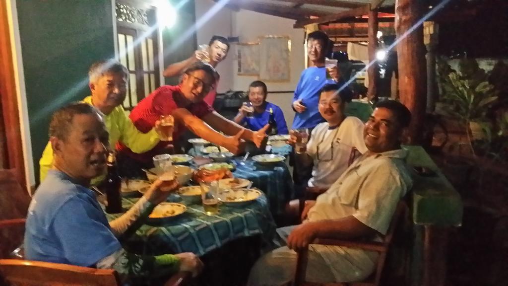 Bandula Home Stay Szigirija Kültér fotó